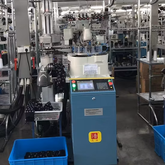 Sélectionnez la machine à tricoter automatique de chaussettes Terry Machine à chaussettes informatisée